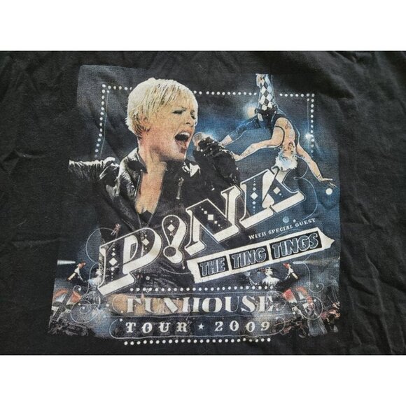 Pink Funhouse Tour 2009 Concert T-Shirt Toronto Size Small - Picture 3 of 7